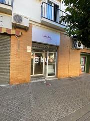 Lloguer Local Comercial  Dolores ibarruri. Se alquila local comercial en av dolores ibarruri. camas