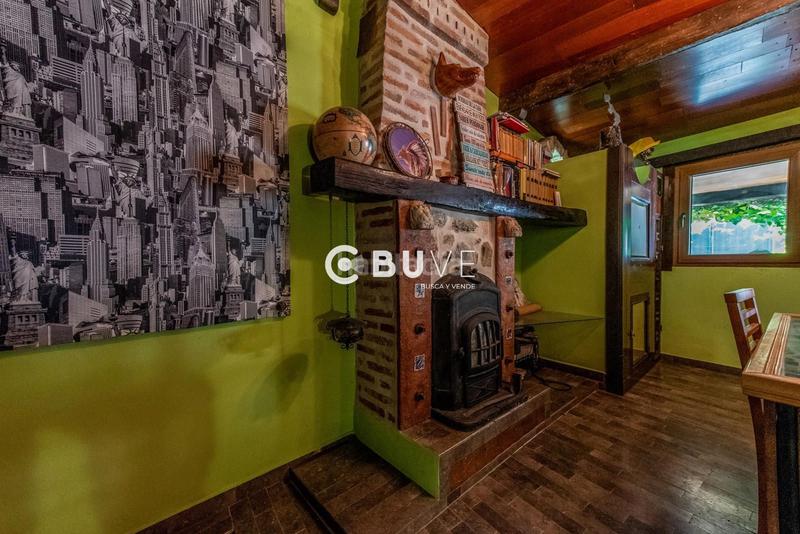 Foto 147cd5f6-a4e4-4935-bf24-fcd122f923b2. Chalet mit heizung pool in La Overuela Valladolid