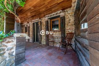 Xalet  La 41 a  zamadueñas. Chalet especial  independiente en la overuela