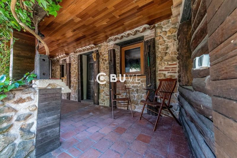 Foto 6474e7f6-857c-4062-b413-5d27dc57bbbf. Chalet mit heizung pool in La Overuela Valladolid