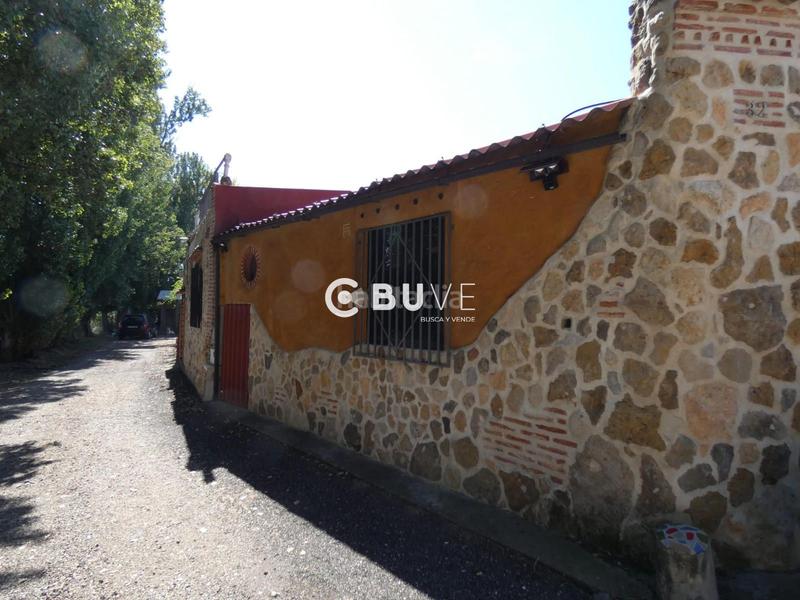 Foto eaa7e800-d895-46a4-b734-6cf01efd4e1c. Chalet mit heizung pool in La Overuela Valladolid