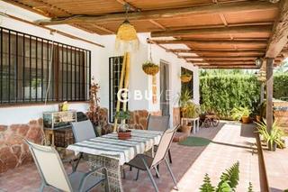 Lloguer Xalet  N/a. Buve alquila  chalet con apartamento independiente en coria del