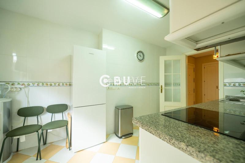 Foto 2403e942-d8e3-40e9-919a-277a0cb82316. Pis amb calefacció aparcament piscina a Zona Centro Comercial Torrequebrada Benalmádena