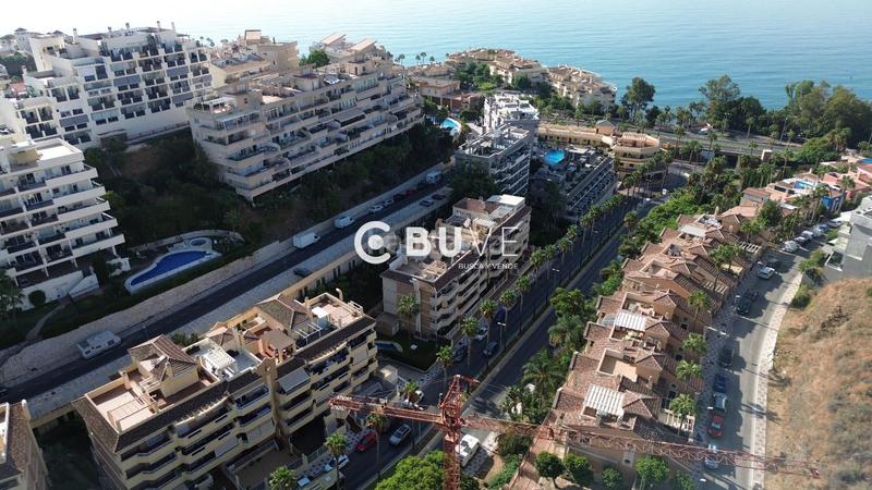 Foto 472c01f1-528d-439b-bdb5-d43d64a98182. Pis amb calefacció aparcament piscina a Zona Centro Comercial Torrequebrada Benalmádena