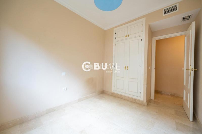 Foto 6192a9cd-14b1-414f-91ab-947af42752de. Pis amb calefacció aparcament piscina a Zona Centro Comercial Torrequebrada Benalmádena