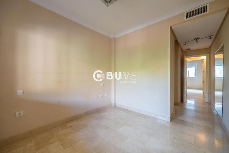 Foto 66aaef12-e541-4751-8e8d-0e8a0045ffce. Pis amb calefacció aparcament piscina a Zona Centro Comercial Torrequebrada Benalmádena