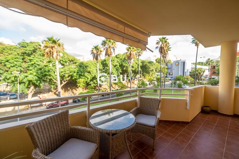 Foto 67ce72fb-de77-468d-a571-52cbae75813a. Pis amb calefacció aparcament piscina a Zona Centro Comercial Torrequebrada Benalmádena