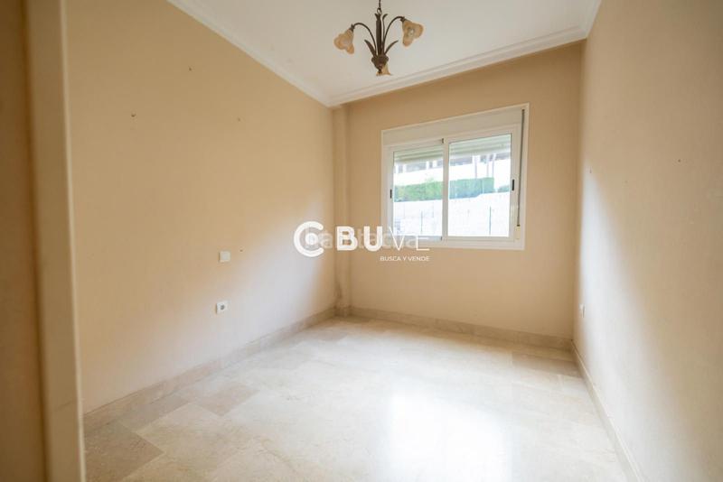 Foto 9db8cc6c-7f95-4d09-afdf-044b6cd944da. Pis amb calefacció aparcament piscina a Zona Centro Comercial Torrequebrada Benalmádena