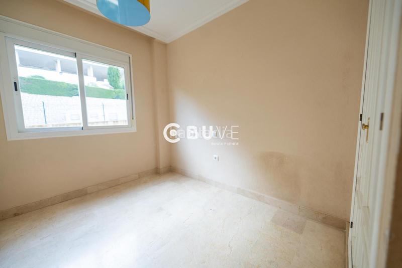 Foto bc9c0b21-1a8e-40ca-8c28-219adcd3b7eb. Pis amb calefacció aparcament piscina a Zona Centro Comercial Torrequebrada Benalmádena