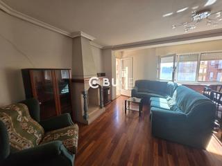 Appartement  Plaza isabel crispin. Se vende piso de 3 hab en centro de veguellina, leon