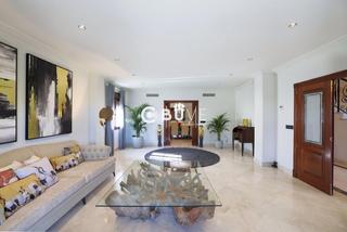 Miete Chalet  Villares alto. Chalet lujo en venta de 5 habitaciones en tomares sevilla