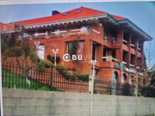 Xalet  Navajeda. Se vende villa exclusiva de 1.537 m2 en santander.