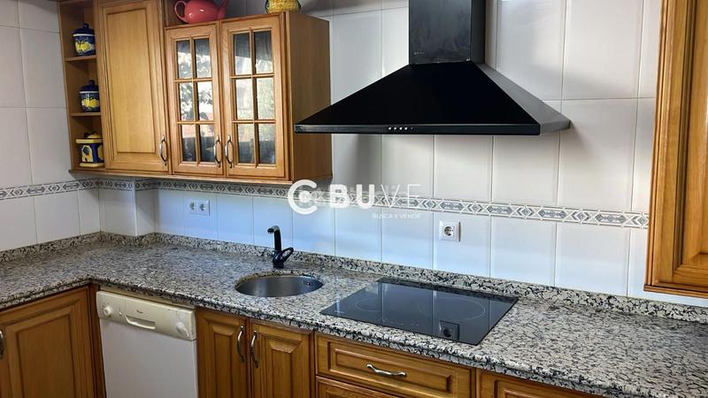 Foto 8b375e05-e1b6-4a57-945d-7d448c31c5da. Casa adossada amb aparcament a Parque Alameda - Paula López Valladolid