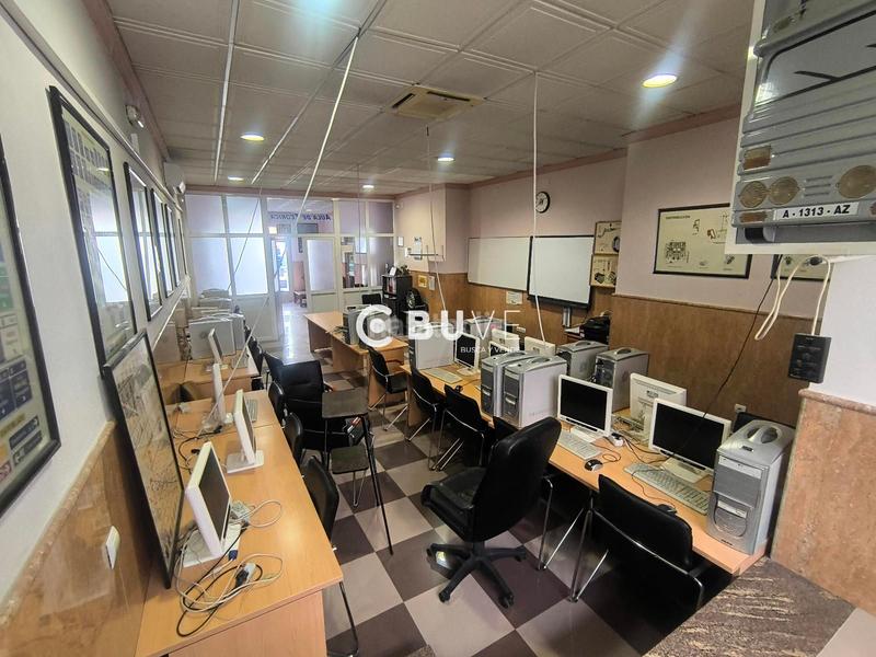 Foto d341d657-7382-4708-8855-792f2b328927. Locale commerciale in El Valle Lucena