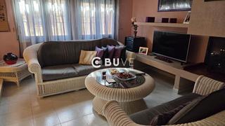 Reihenhaus  N/a. Chalet independiente en la mejor zona de lillo!