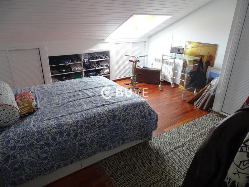 Foto b5819f5b-4778-4e7a-ac6a-5f4c034a2ad2. Duplex avec chauffage parking dans Bertamirans Ames