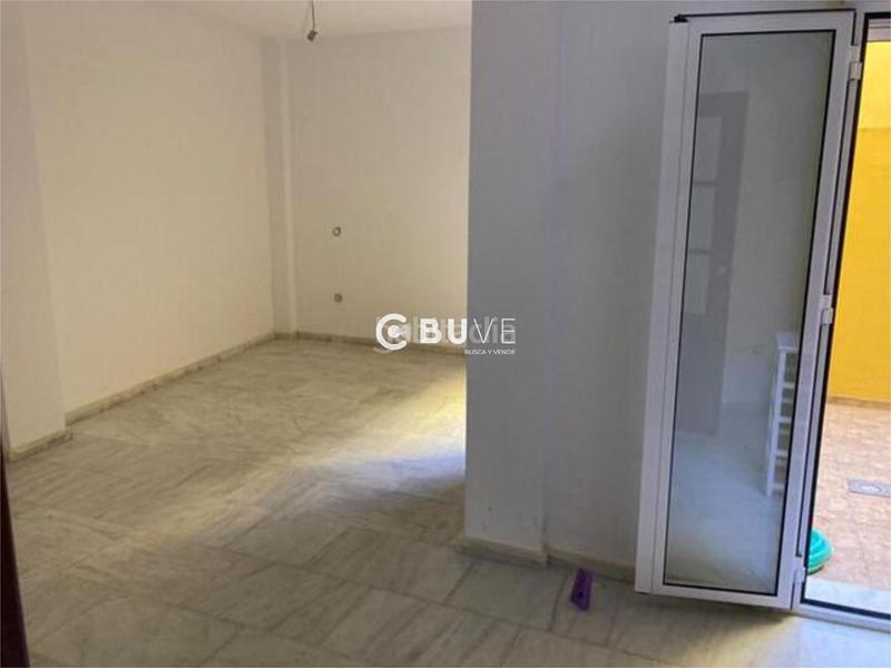 Foto 9804e10c-468f-4863-8c2c-2c6fcc6bad11. Reihenhaus mit parking in Gerena