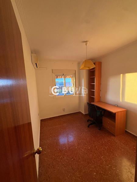 Foto a148885b-472b-4eb5-8ac9-5170887ce902. Piso oportunidad unica piso en venta en Avenida de Europa Montequinto