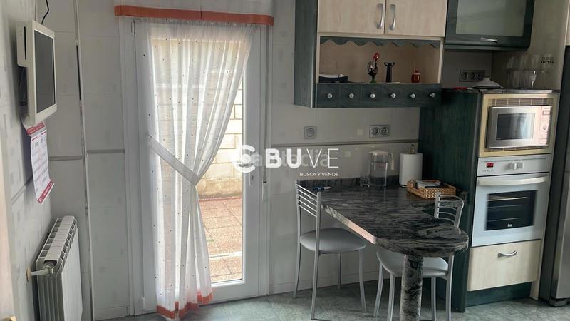 Foto ea588df8-c956-49c0-bbd1-e72cc447ea0e. Xalet amb calefacció aparcament piscina a Renedo de Esgueva