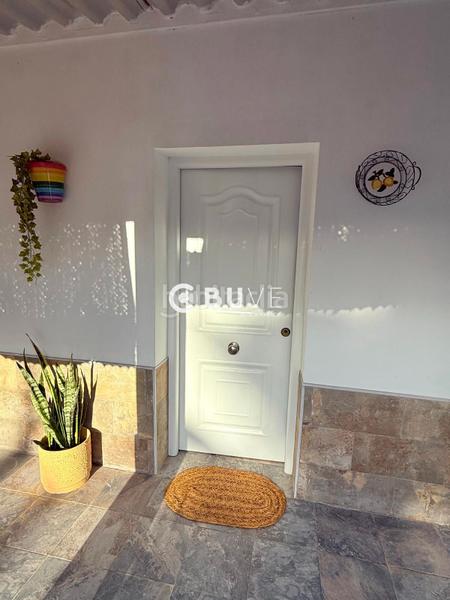 Foto 24b3ba5e-7ae6-4fd3-a0b8-f76292e8f2fb. Chalet se vende chalet rústico independiente en urbanización el mulero en Utrera