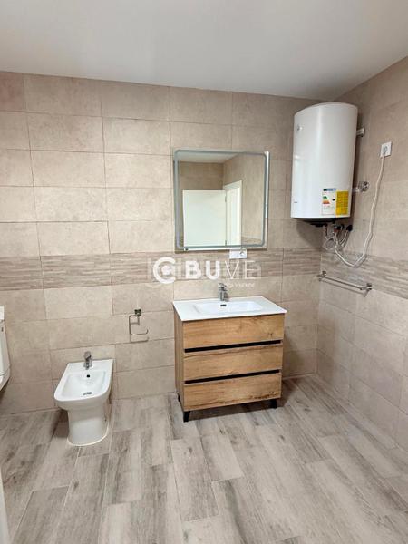 Foto 2770ffa2-b666-416a-aeed-4023298de4e6. Chalet se vende chalet rústico independiente en urbanización el mulero en Utrera