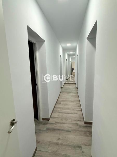 Foto b3495bd2-2506-4e3a-baea-274383609aea. Chalet se vende chalet rústico independiente en urbanización el mulero en Utrera