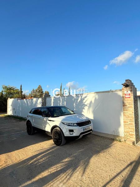 Foto db0a12b8-04e5-42a4-abcb-bdf3d4289f0d. Chalet se vende chalet rústico independiente en urbanización el mulero en Utrera