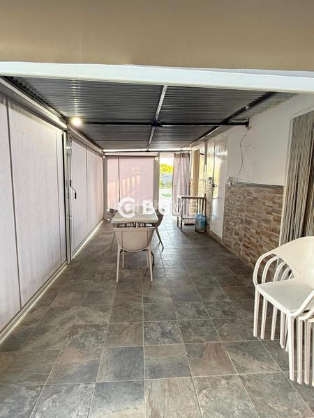 Foto eefafa99-666b-4d59-b016-445df11ebc7d. Chalet se vende chalet rústico independiente en urbanización el mulero en Utrera