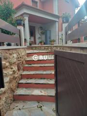 Haus  Frexeiro-dorron. Se vende chalet de 4 habitaciones en sanxenxopontevedra