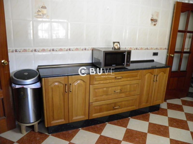 Foto 0500118c-9546-4377-9a87-e52cca01b84b. Chalet con riscaldamento parcheggio piscina in Arriate