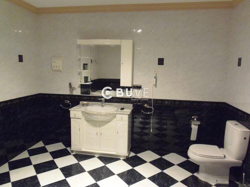 Foto 82beaf3e-6f94-446b-947f-c6ff248378bf. Chalet con riscaldamento parcheggio piscina in Arriate