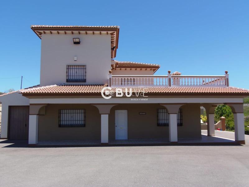 Foto c9d3c97d-43ab-49fd-abc1-85995565866a. Chalet con riscaldamento parcheggio piscina in Arriate