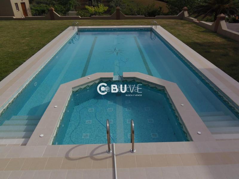 Foto d3fc60d5-118b-4ac2-a783-9136d8793684. Chalet con riscaldamento parcheggio piscina in Arriate