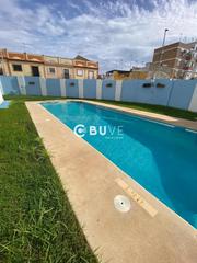 Casa adossada  Buleria. Moderno adosado con sótano y piscina en dos hermanas