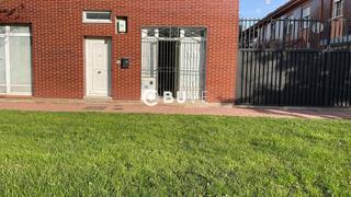 Pis  Titulos 2. Piso tipo estudio de 1 habitacion, 1 baño ducha y cocina america