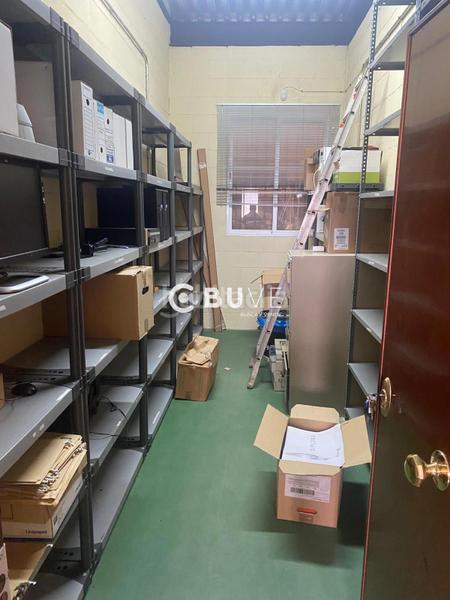 Foto ff861174-6ee0-45b9-aa2e-914803057f07. Alquiler nave industrial se vende nave industrial en el poligono la isla, en Dos Hermanas