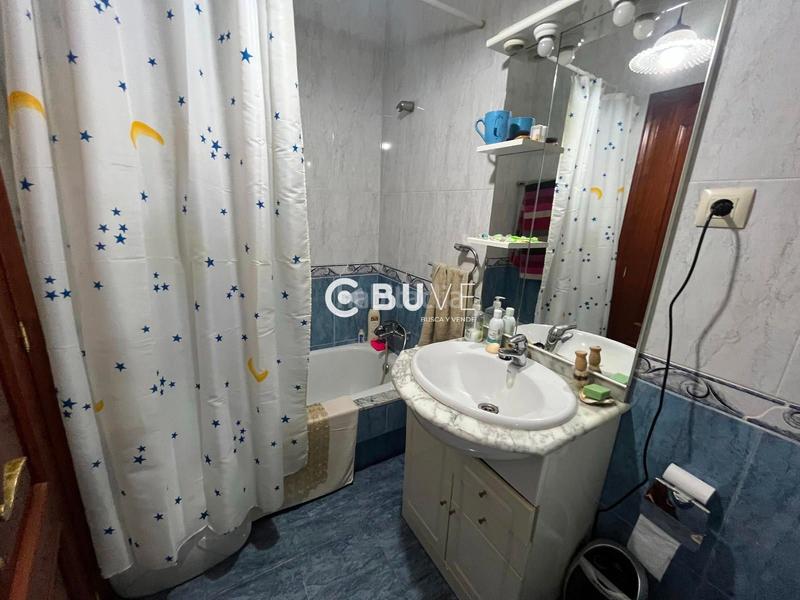 Foto 7b1d95c2-cf08-4bfa-9199-c8daeeeab8ed. Flat with heating in Riazor - Visma Coruña (A)