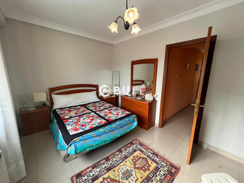 Foto f6c4ed3b-a32e-47d6-9817-9e182e1c2bea. Flat with heating in Riazor - Visma Coruña (A)