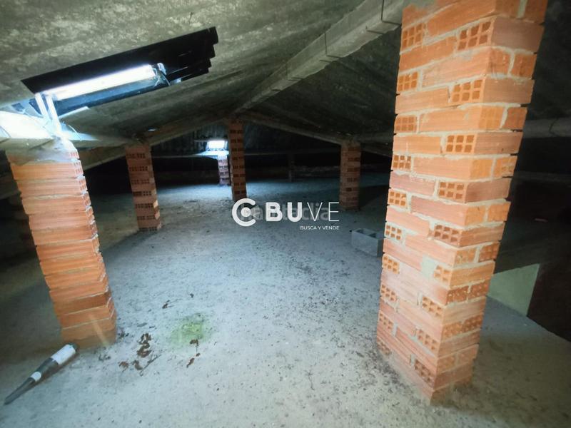 Foto 06b984c1-c8db-4395-983e-e9d1201f5752. Casa se vende casa para reformar en castro, en Rois