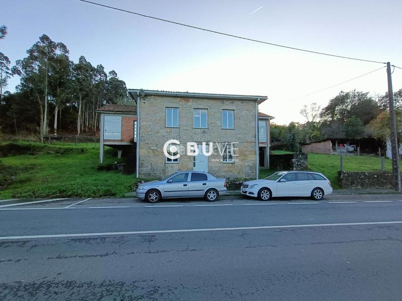 Foto 268821e0-914d-432f-9131-fba21cf6f77e. Casa se vende casa para reformar en castro, en Rois