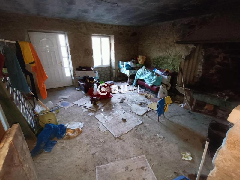 Foto a21726e6-a27d-4126-8d1d-c49082668e45. Casa se vende casa para reformar en castro, en Rois