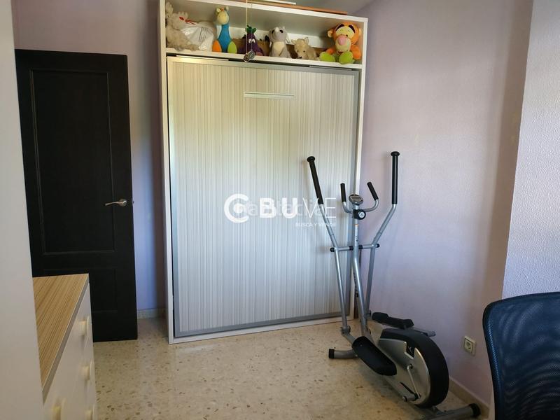 Foto 223a0de5-5ed2-4d51-84ca-83b1ee39e404. Casa se vende casa en Centro Tomares