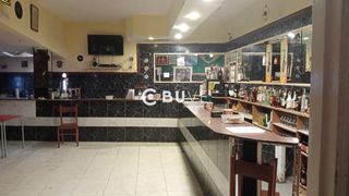 House  Pousadoiro abaixo. Se vende casa con pub en ortigueira  a coruña