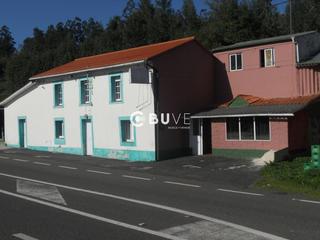 Maison  Pousadoiro abaixo. Se vende casa con pub en ortigueira  a coruña