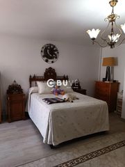 Xalet  Ruggero gasparet. Se vende chalet en aguilas  murcia