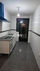 Etagenwohnung  N/a. Luminoso piso exterior con grandes espacios en villaseca de la s