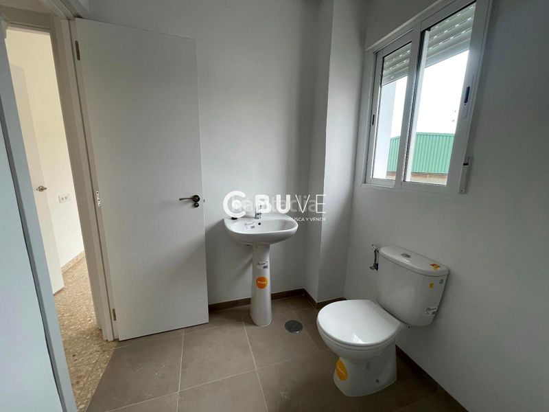 Foto 44e970c5-abd5-4f4d-a766-f5f8aed1cb18. Casa adossada amb aparcament a Almonte Almonte