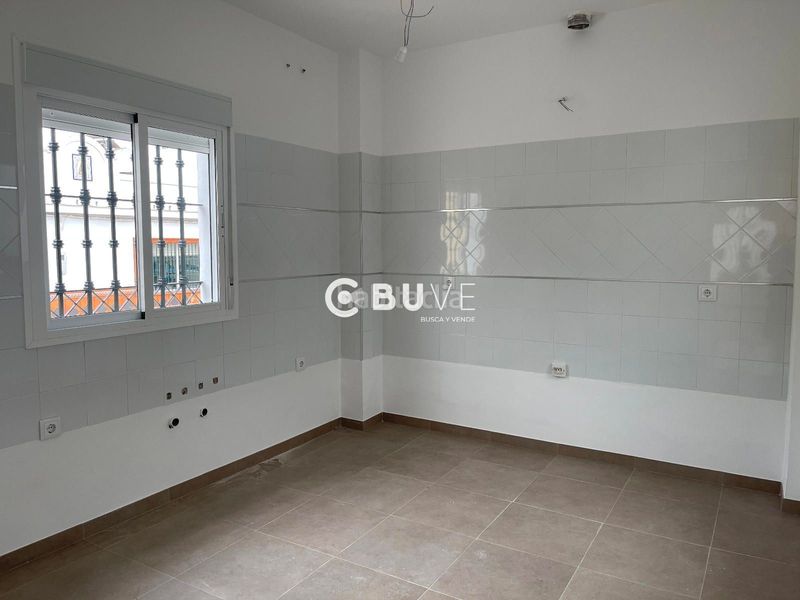 Foto e3f85883-15f3-4917-9718-bd467f49b83f. Casa adossada amb aparcament a Almonte Almonte