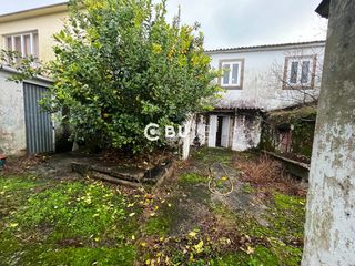 Haus  19 febreiro. Se vende casa en a malata  serantes  ferrol