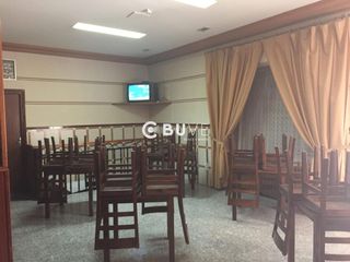 Maison  N/a. Edificio en venta en valdepeñas  ideal inversores o negocio fami